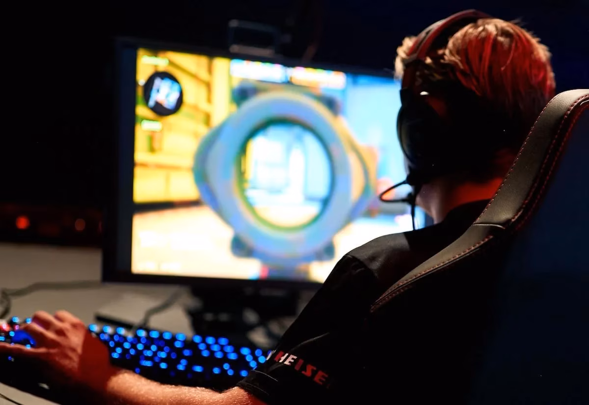 flashpoint-esports-adapts-the-shift-to-online-competition-amid-global-challenges-image-1