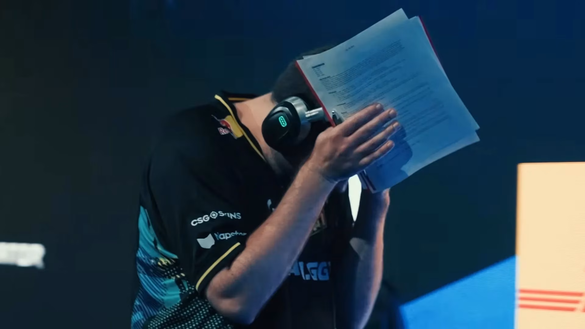 valve-bans-over-40-cs-go-skin-traders-tied-to-2-million-in-skins-amid-gambling-site-feud-image-0